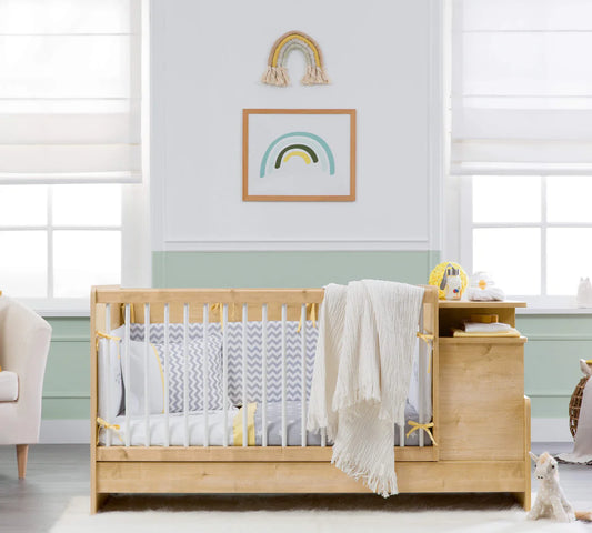 Lettino Trasformabile Mocha Baby con Tavolino 70x115-70x140 Cm per Bambini 0-6 Anni, Multifunzionale e Regolabile